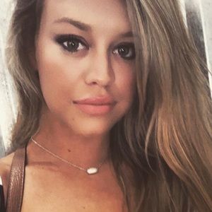 Meet your Posher, Bethany